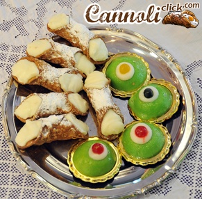 Cannoli & Cassatas, mini desserts